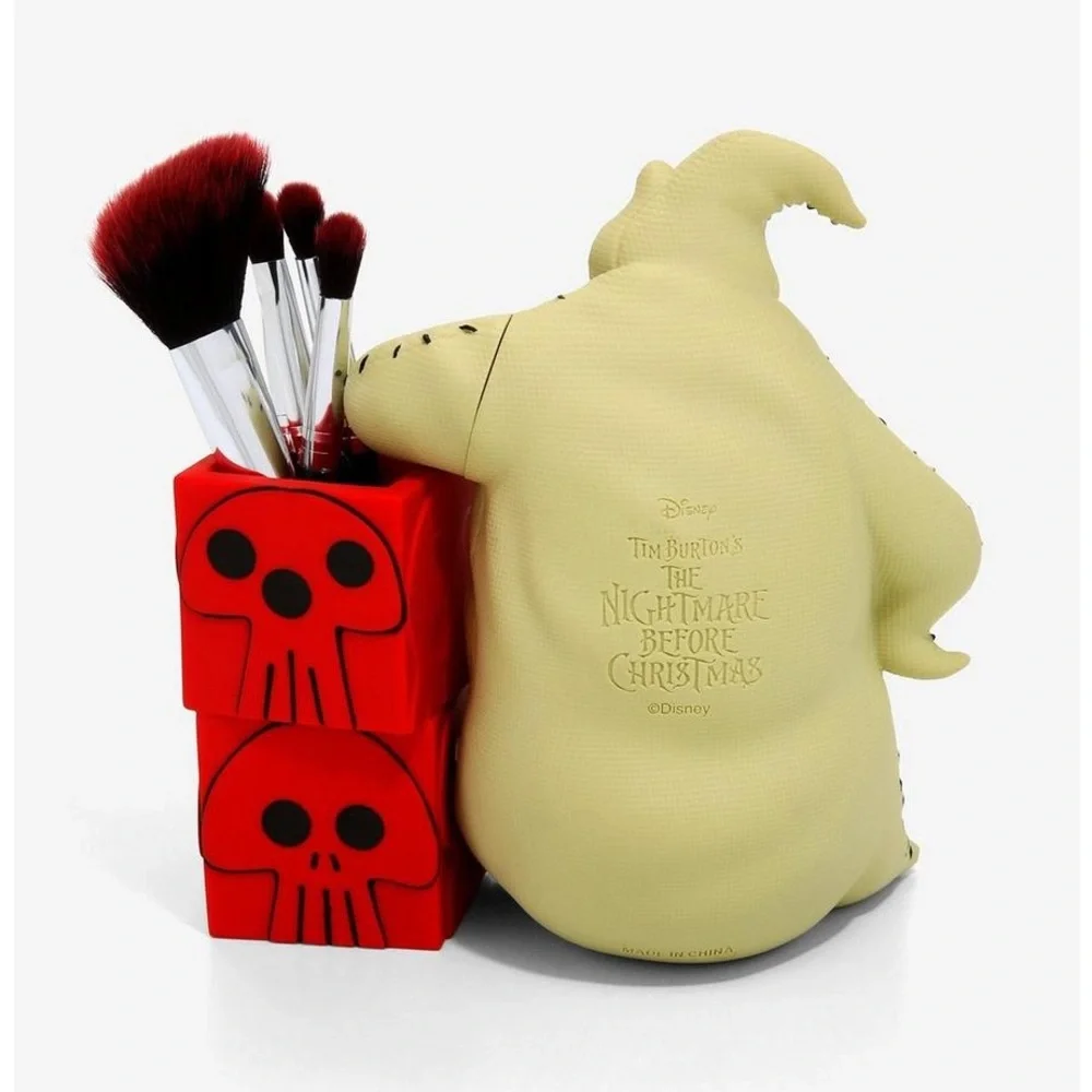 Loungefly The Nightmare Before Christmas Oogie Boogie Make Up Brush Set - Picture 3 of 5